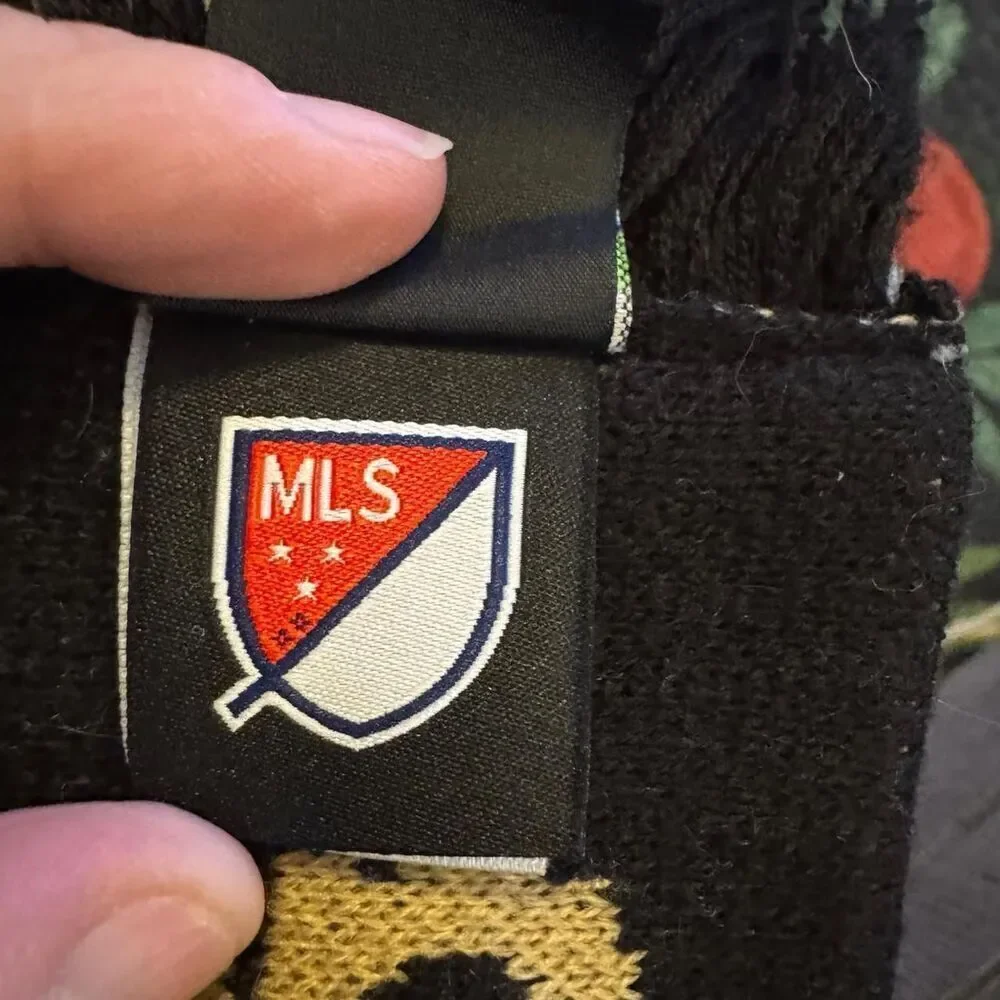 Seattle Sounders FC 2016 MLS Cup Champions Scarf Black Green Soccer MLS Official